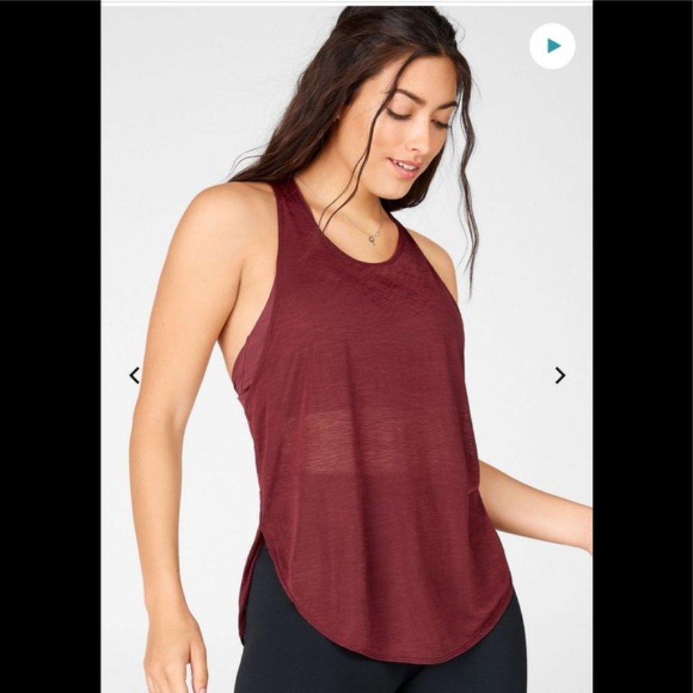 Fabletics ~ Kessler ~ Strappy Built-in Bra Tank ~ Maroon and Pink ~ * X SMALL